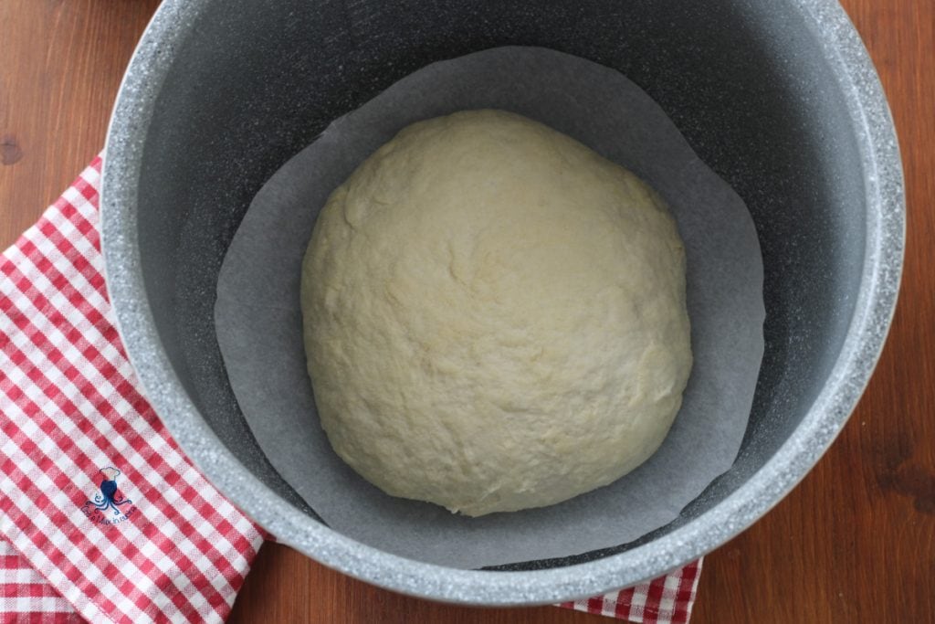 Pain à la farine de blé dur dans le multicooker2