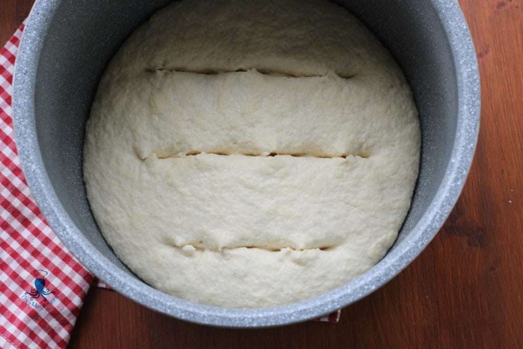 Pain à la farine de blé dur dans le multicooker4