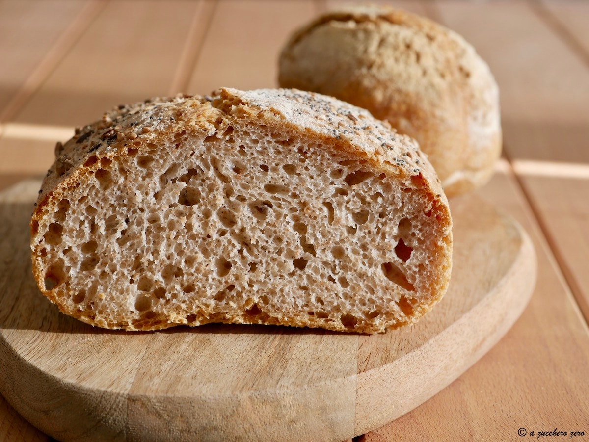 Pain avec farine complète de blé tendre et de type 2 | machine à pain et méthode poolish