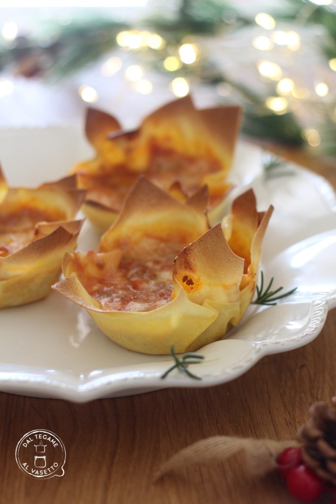 paniers faits avec des lasagnes farcis de ragoût et de mozzarella recette rapide