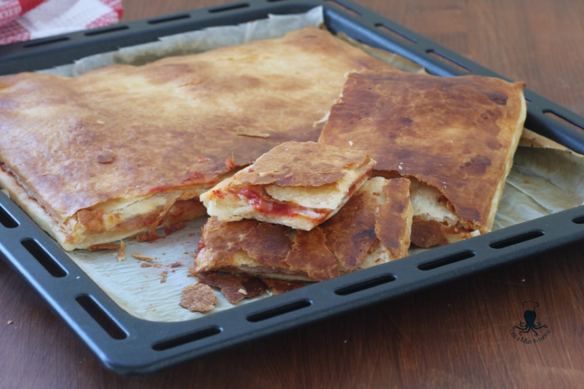 Parigina facile et rapide, avec pâte à pizza déjà prête.