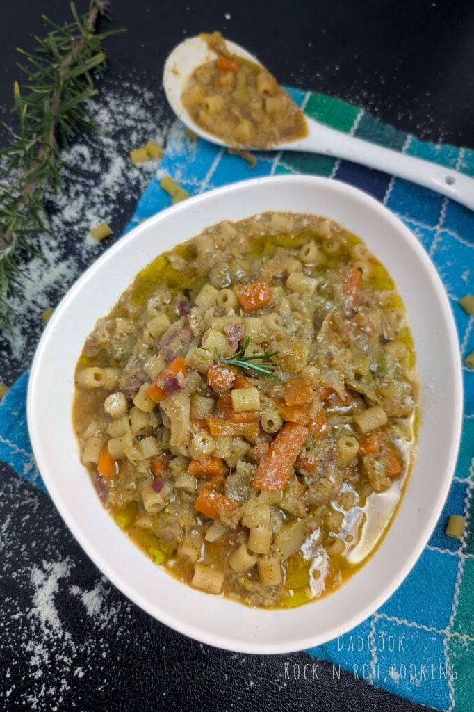 Ça va bien ? Pâtes au chou frisé et pancetta : la recette avec du miso