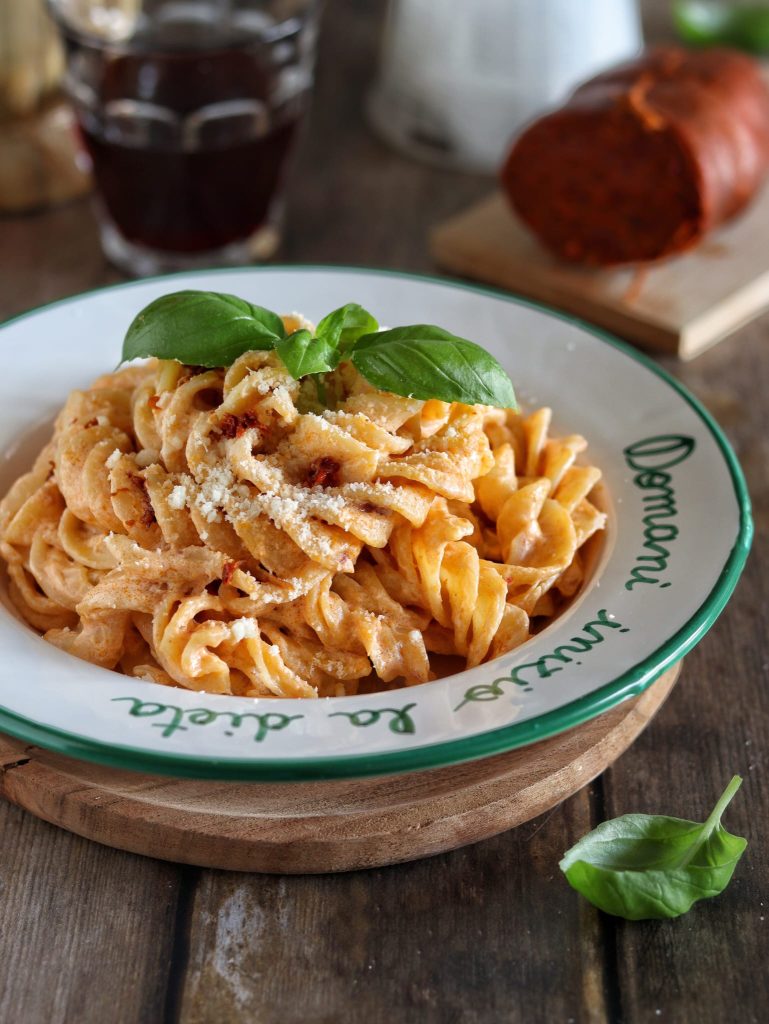 Pâtes 'nduja et ricotta