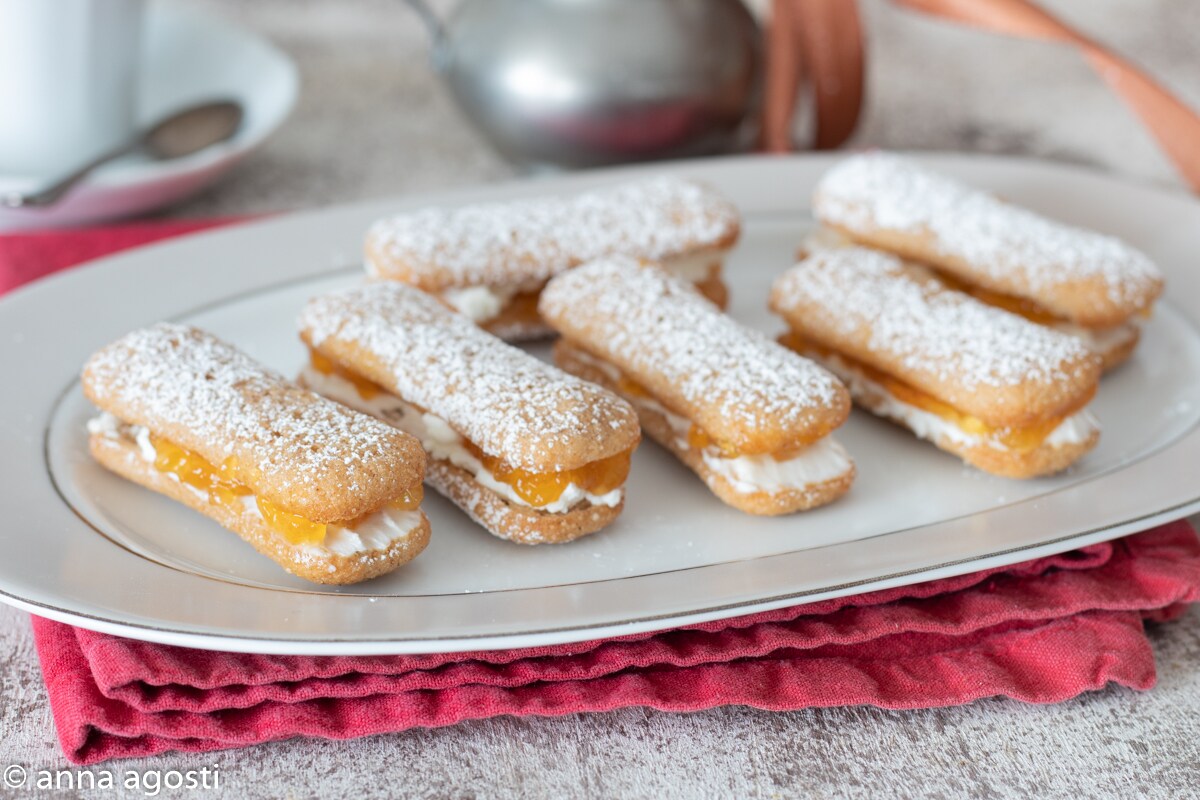 Petits gâteaux Pavesini confiture et ricotta