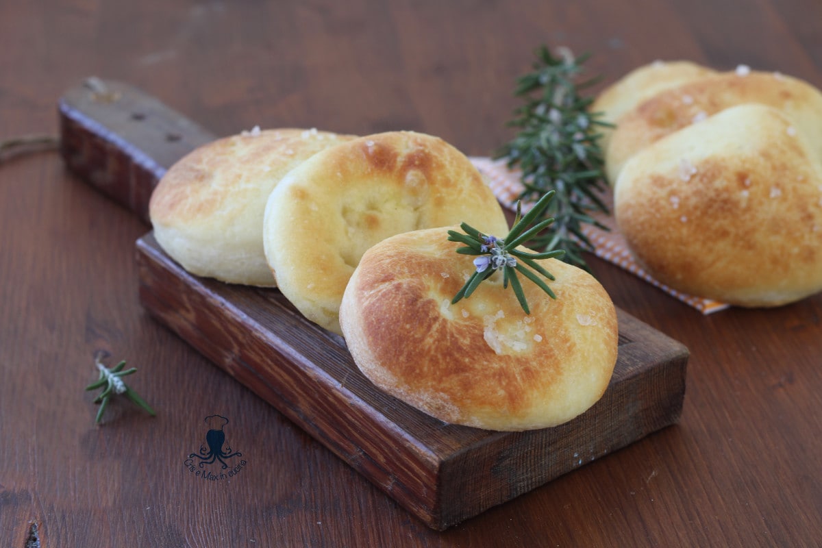 Petits pains au lait avec levain déshydraté