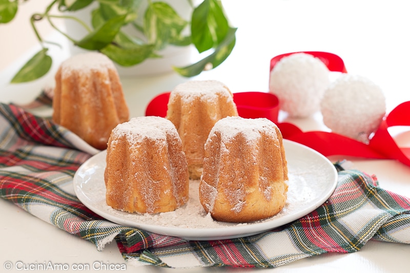 Petits pains de Noël sucrés