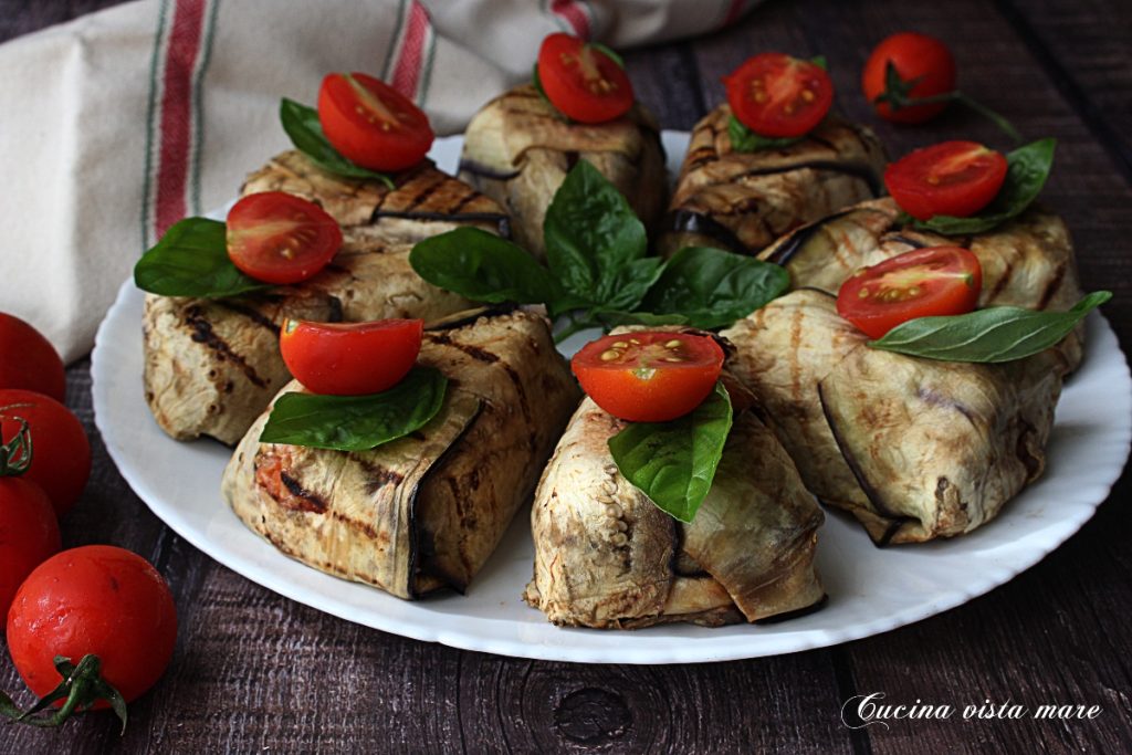 Petits timbales de riz et aubergines Cuisine vue sur mer