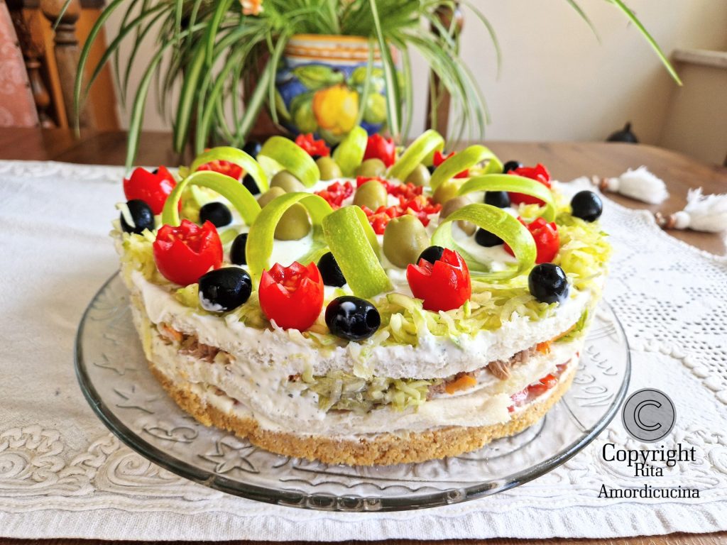 La cheesecake salée au thon et légumes