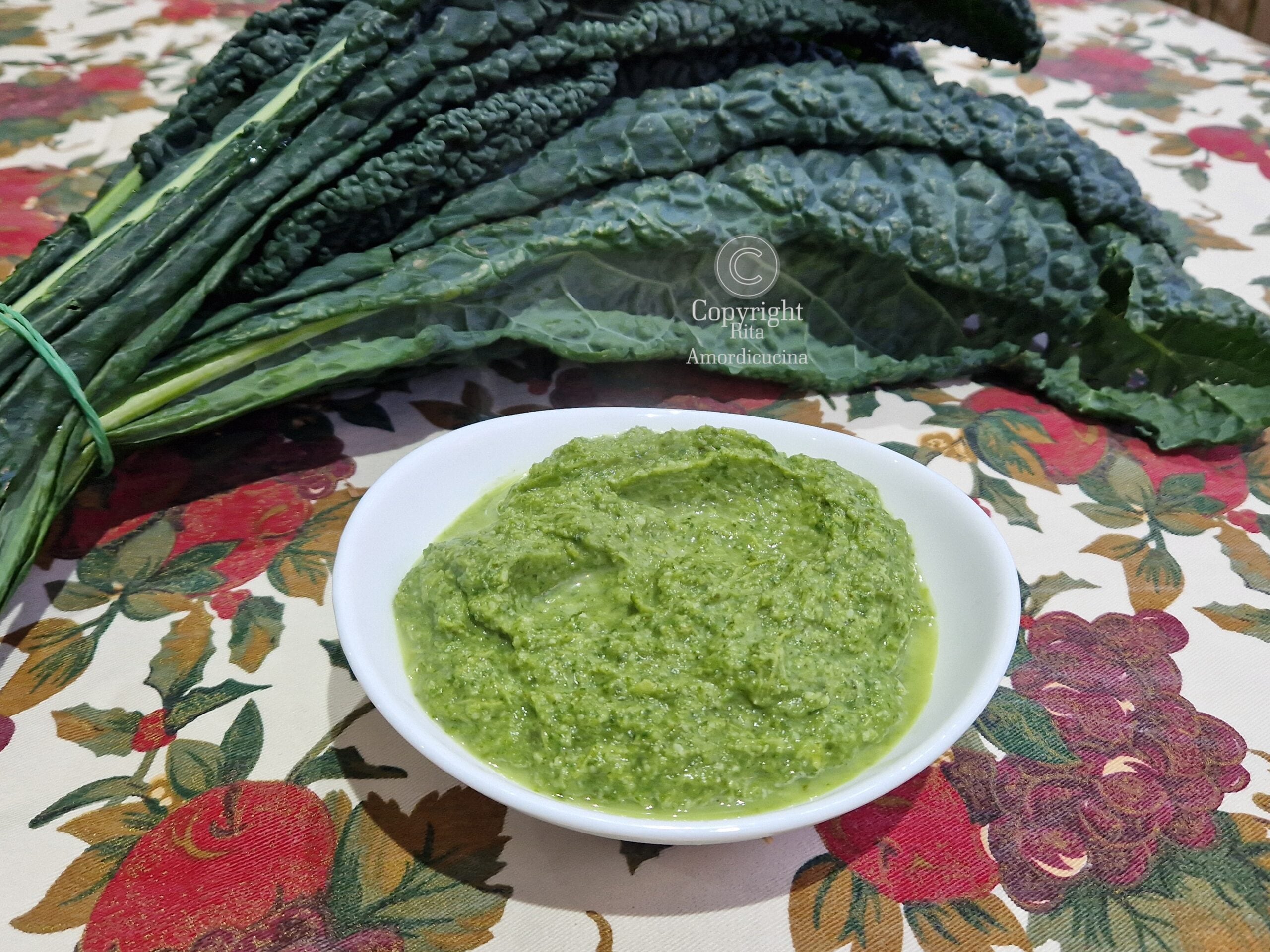 Le pesto de chou noir et amandes