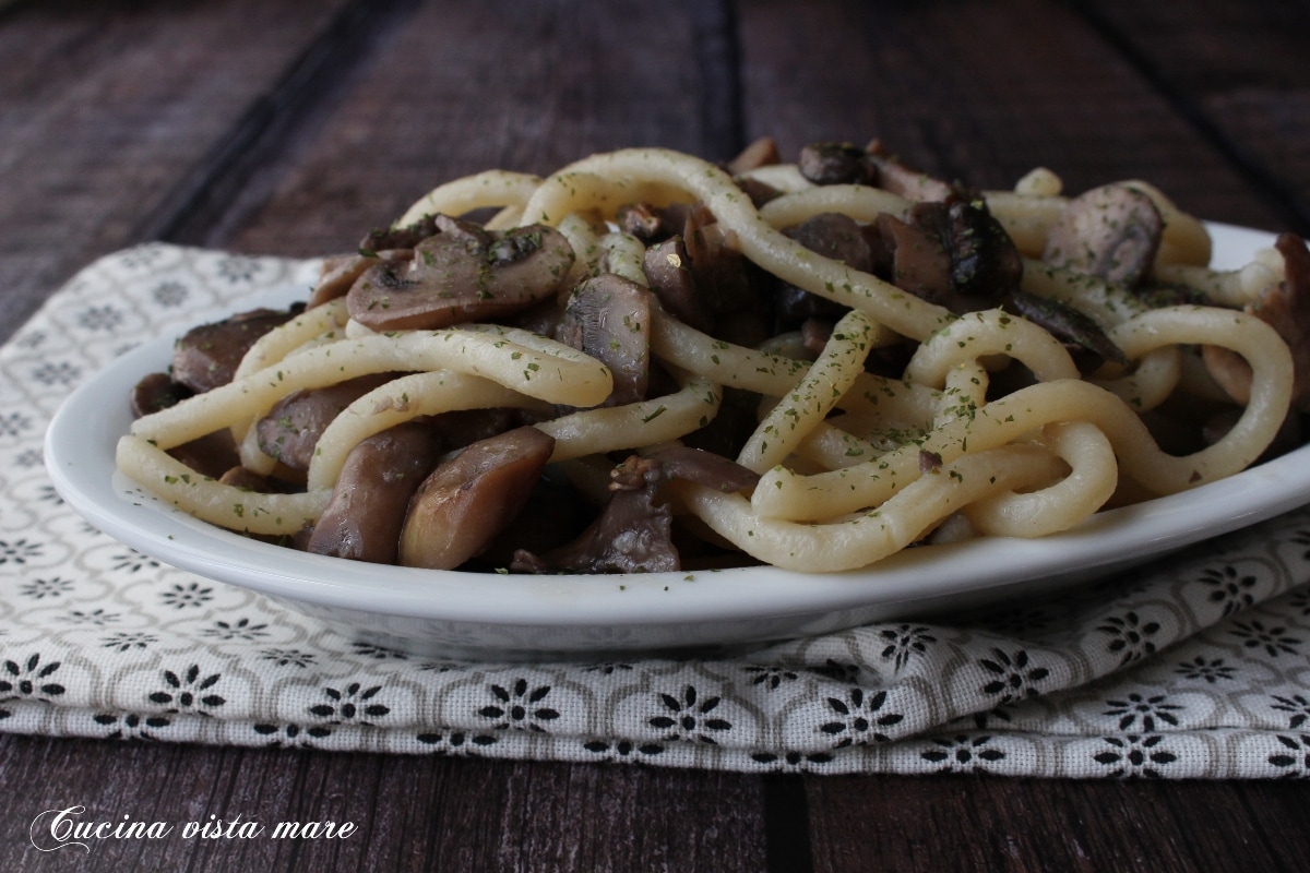 Pici frais aux champignons