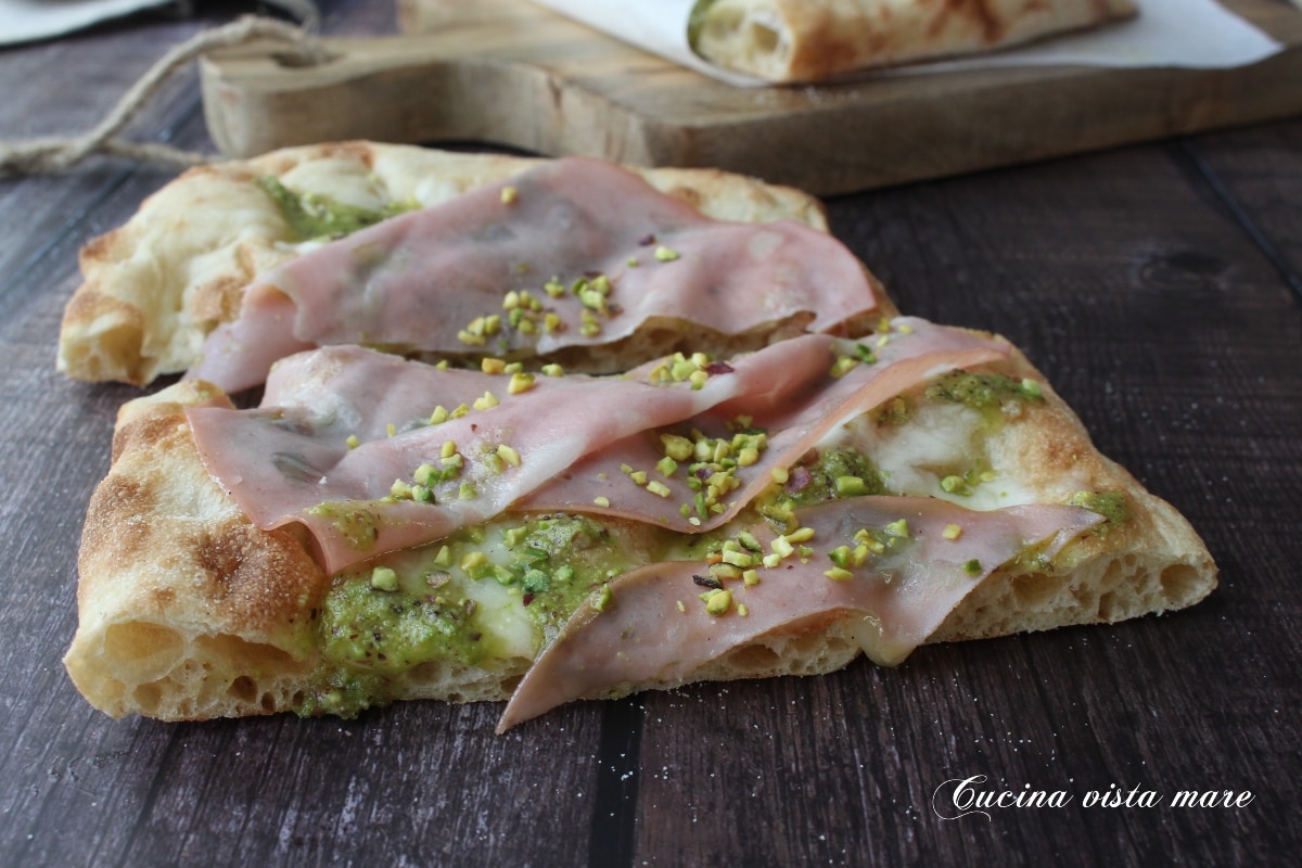 Pinsa au pesto de pistache