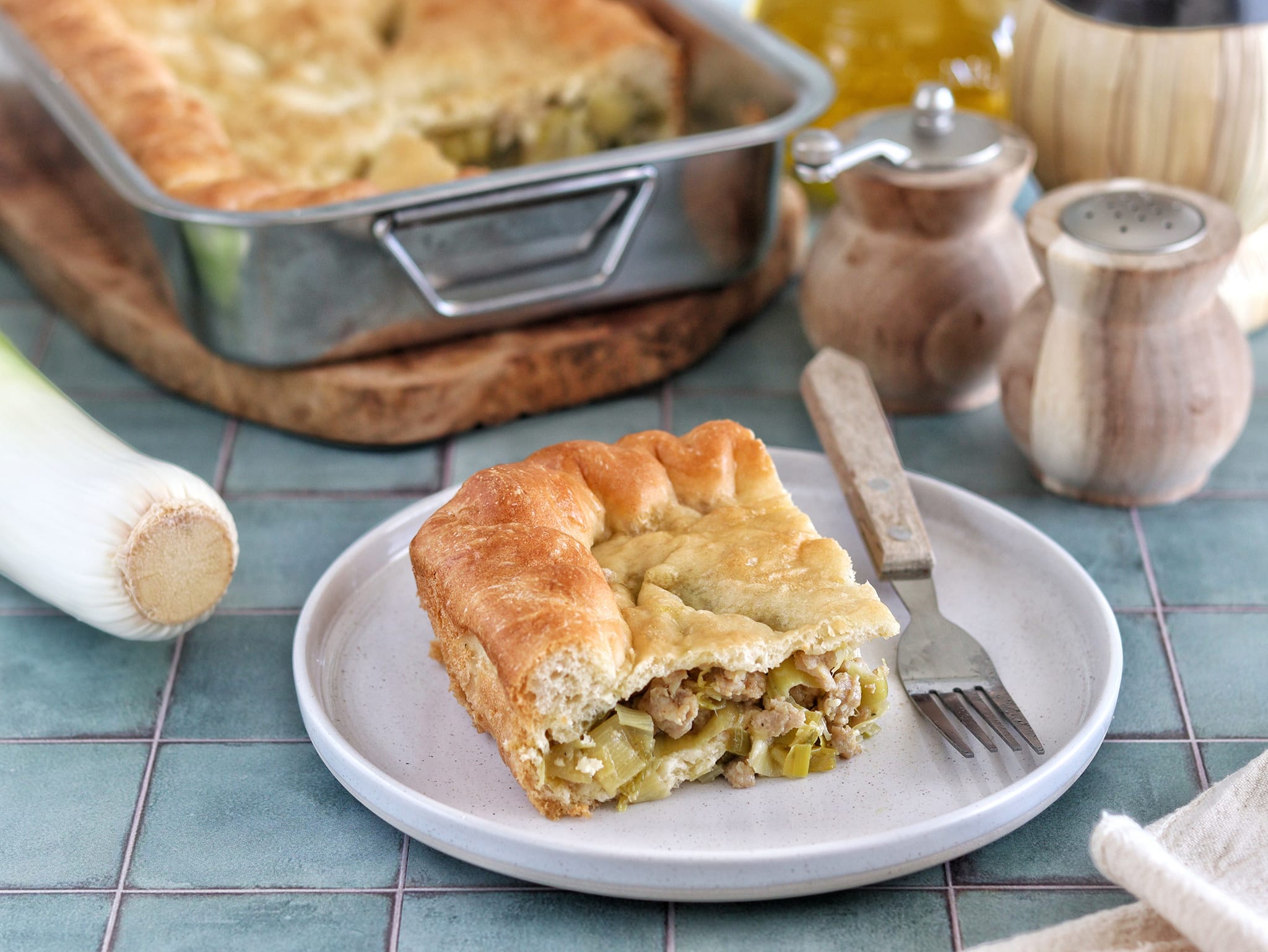 Pizza farcie aux poireaux et saucisses