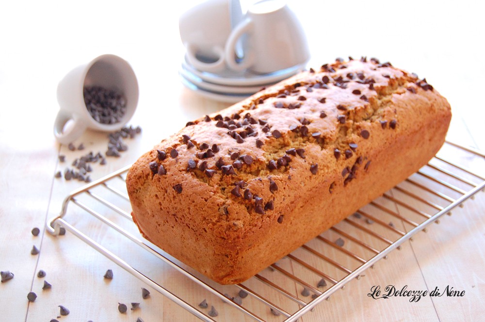 PLUMCAKE À LA FARINE COMPLÈTE ET CHOCOLAT