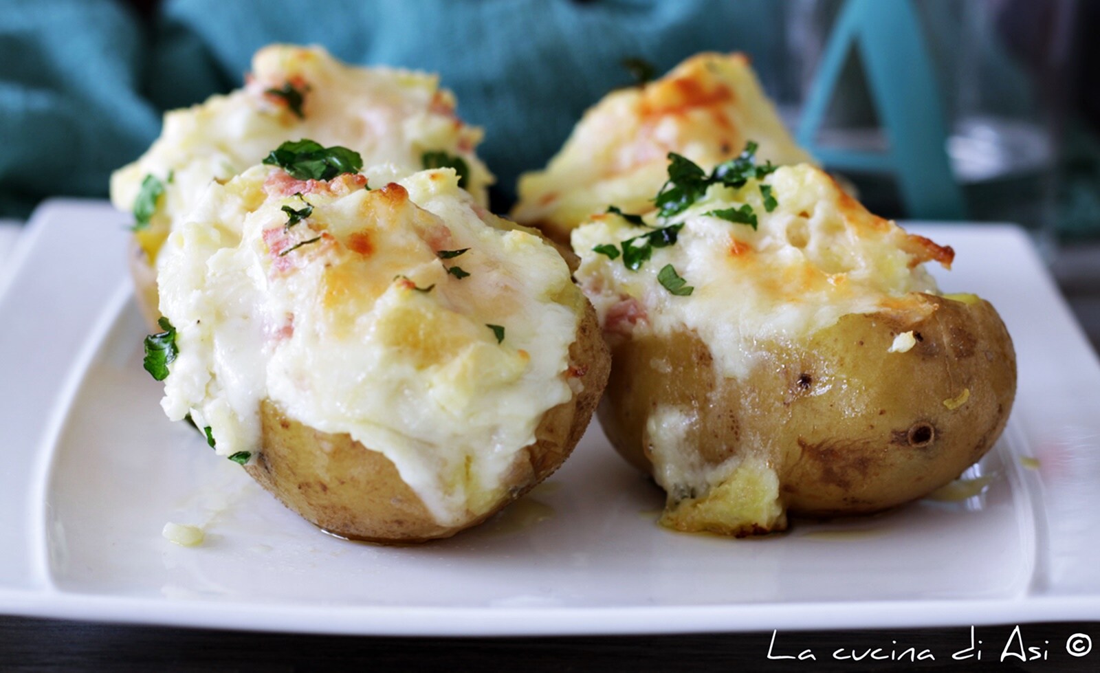 POMMES DE TERRE FARCIES AU BACON ET AU FROMAGE