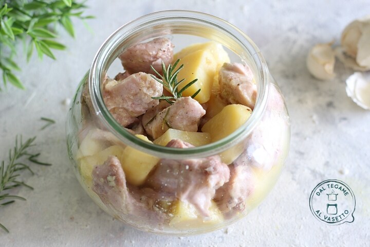 Poulet et pommes de terre en cuisson sous vide