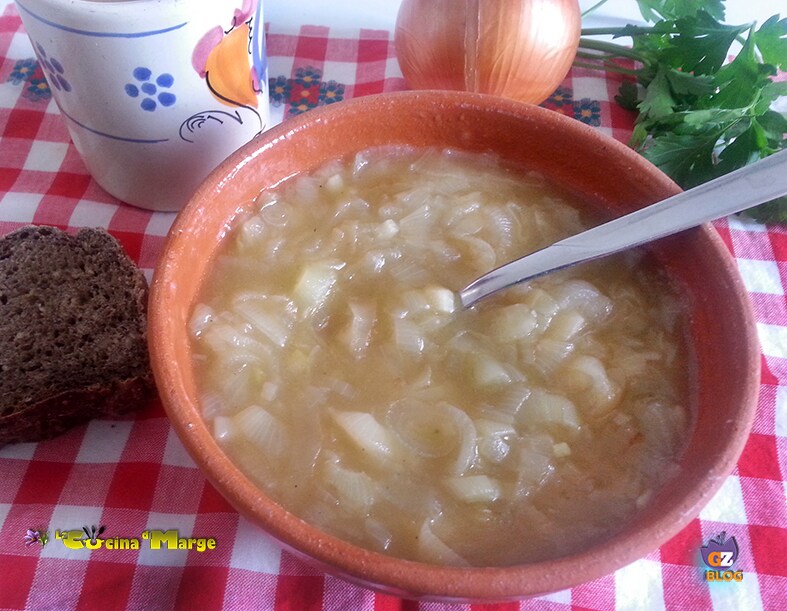 SOUPE À L’OIGNON