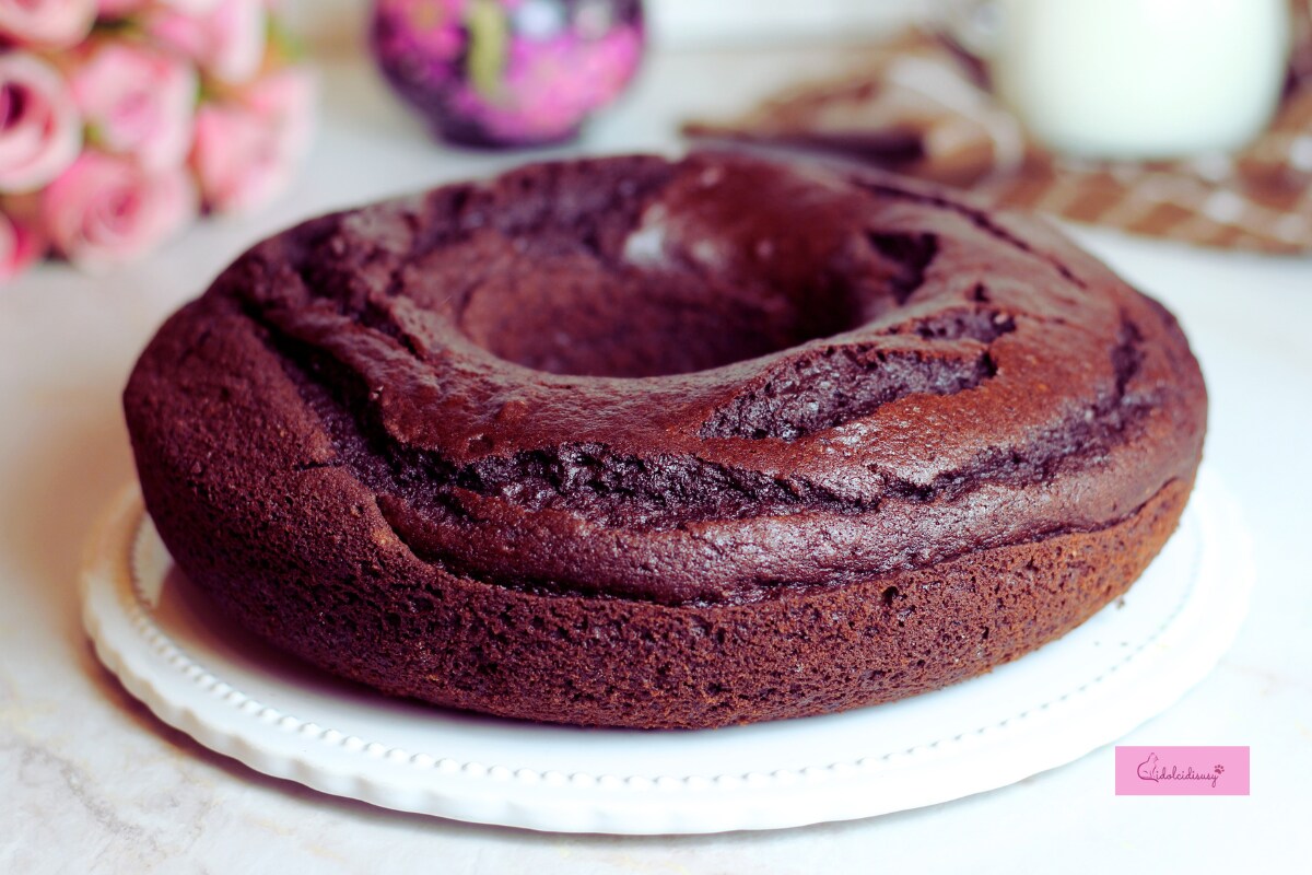Gâteau moelleux à la crème et au cacao