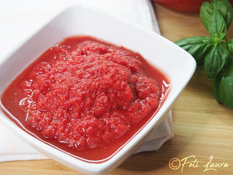 Purée de tomates maison