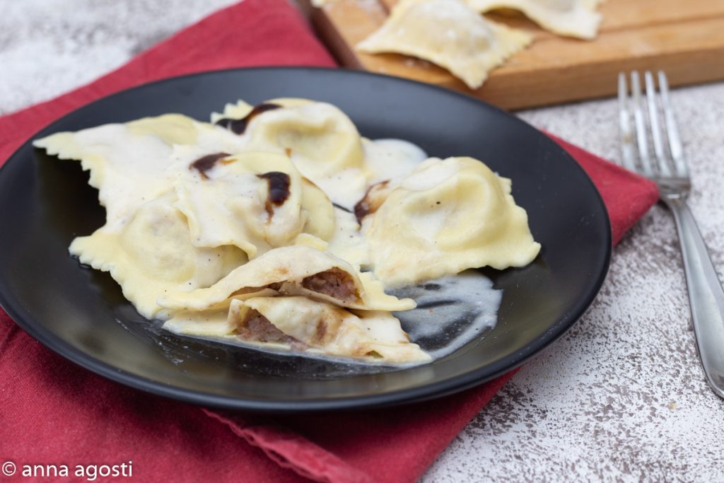 Raviolis farcis au cotechino et pommes de terre recette de récupération