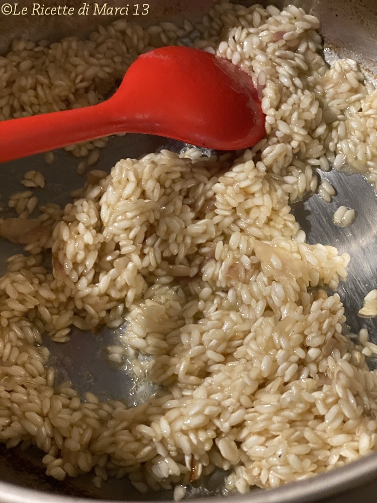 Risotto crémeux au gorgonzola avec poires et noix