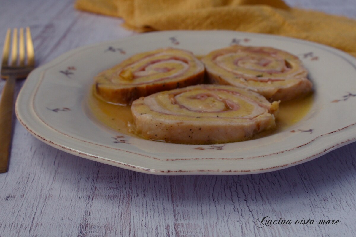 Roulé de poulet farci