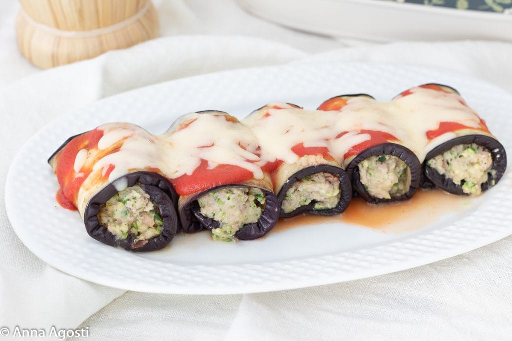 Rouleaux d'aubergines à la sauce