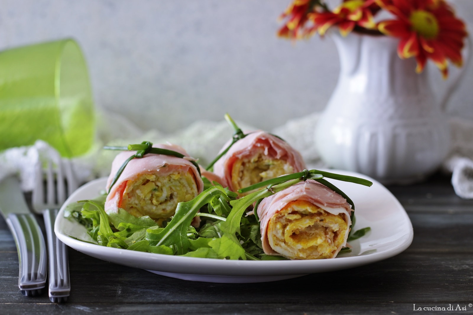 Rouleaux d’omelette farcis