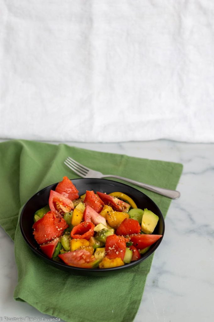 INSALATA CON SALMONE