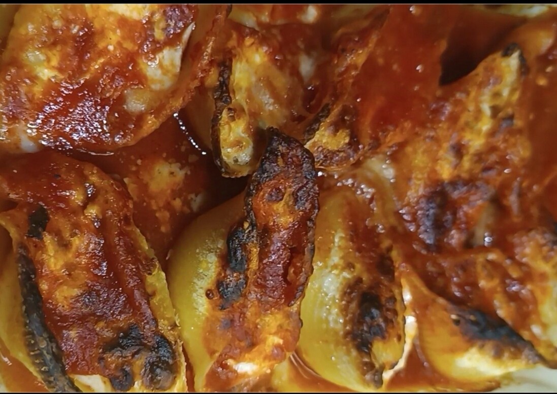 Conchiglioni farcis à la napolitaine