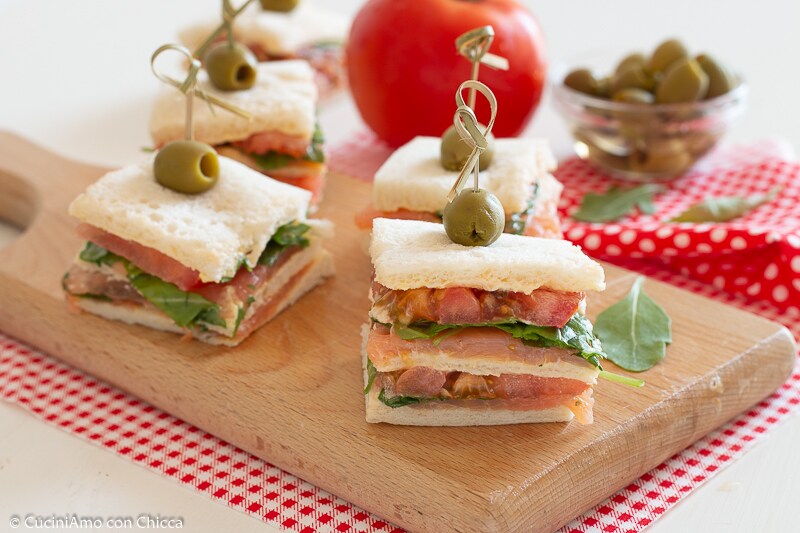 Sandwichs au saumon prêts en 5 minutes