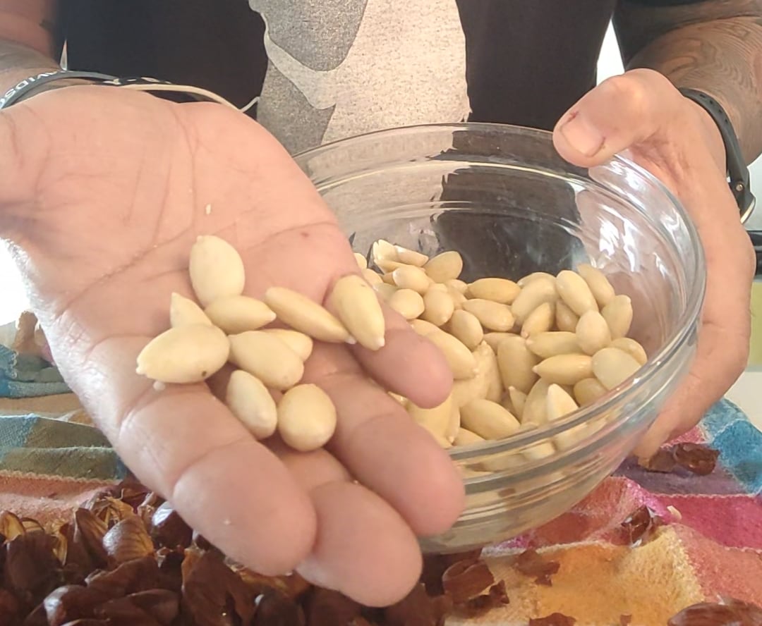 Comment émonder les amandes