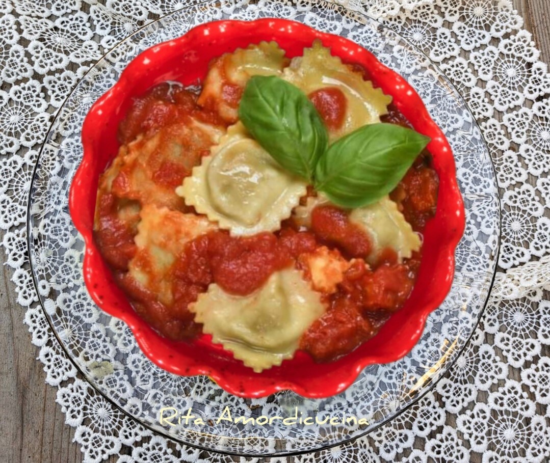 Raviolis aux aubergines et ricotta sicilienne