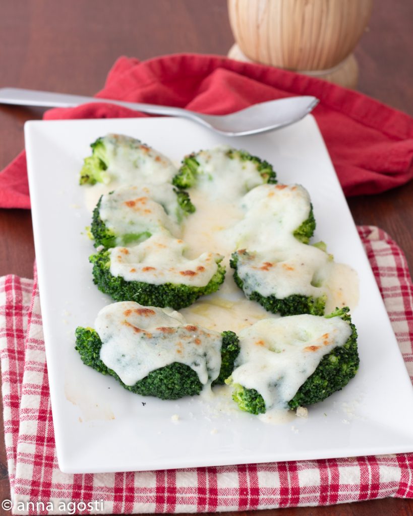 Sommités de brocolis gratinées