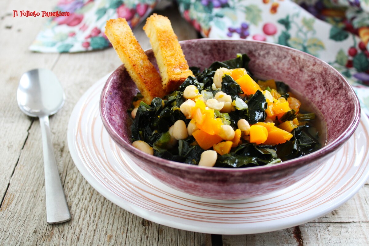 Soupe de chou noir, potiron et haricots