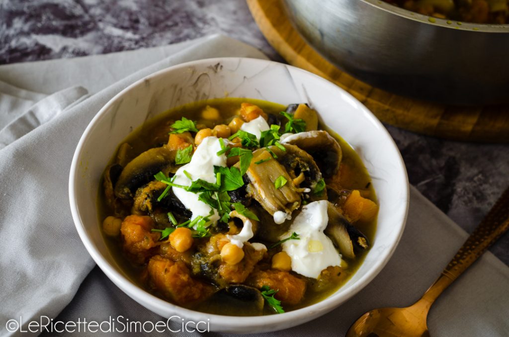 Soupe de potiron, champignons et pois chiches
