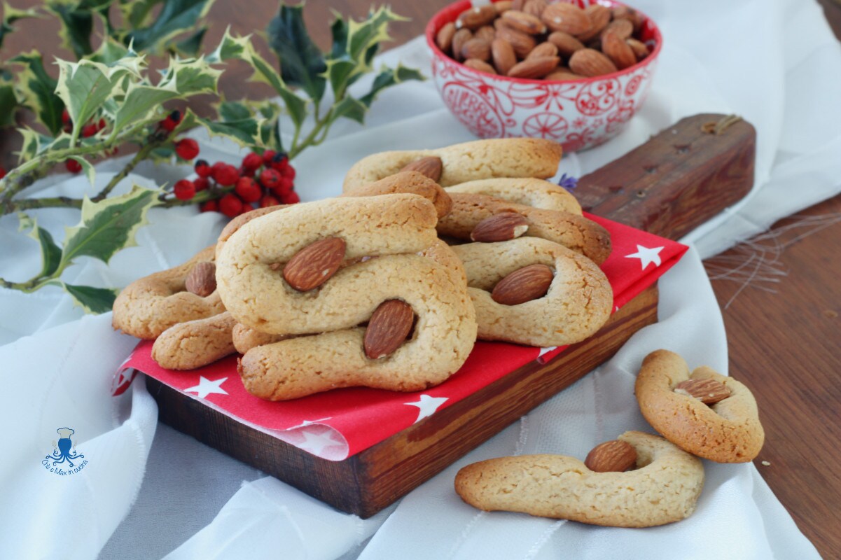 Susamielli napolitains, recette de dessert de Noël