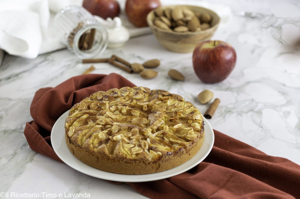 TARTE AUX POMMES À LA CANNELLE AVEC FARINE DE RIZ