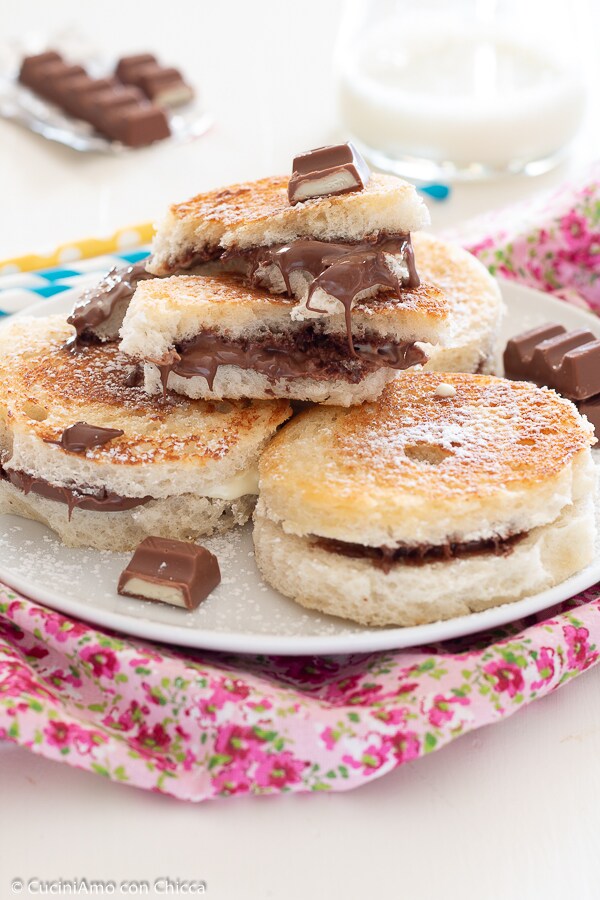 TOAST À LA NUTELLA ET KINDER sans œufs