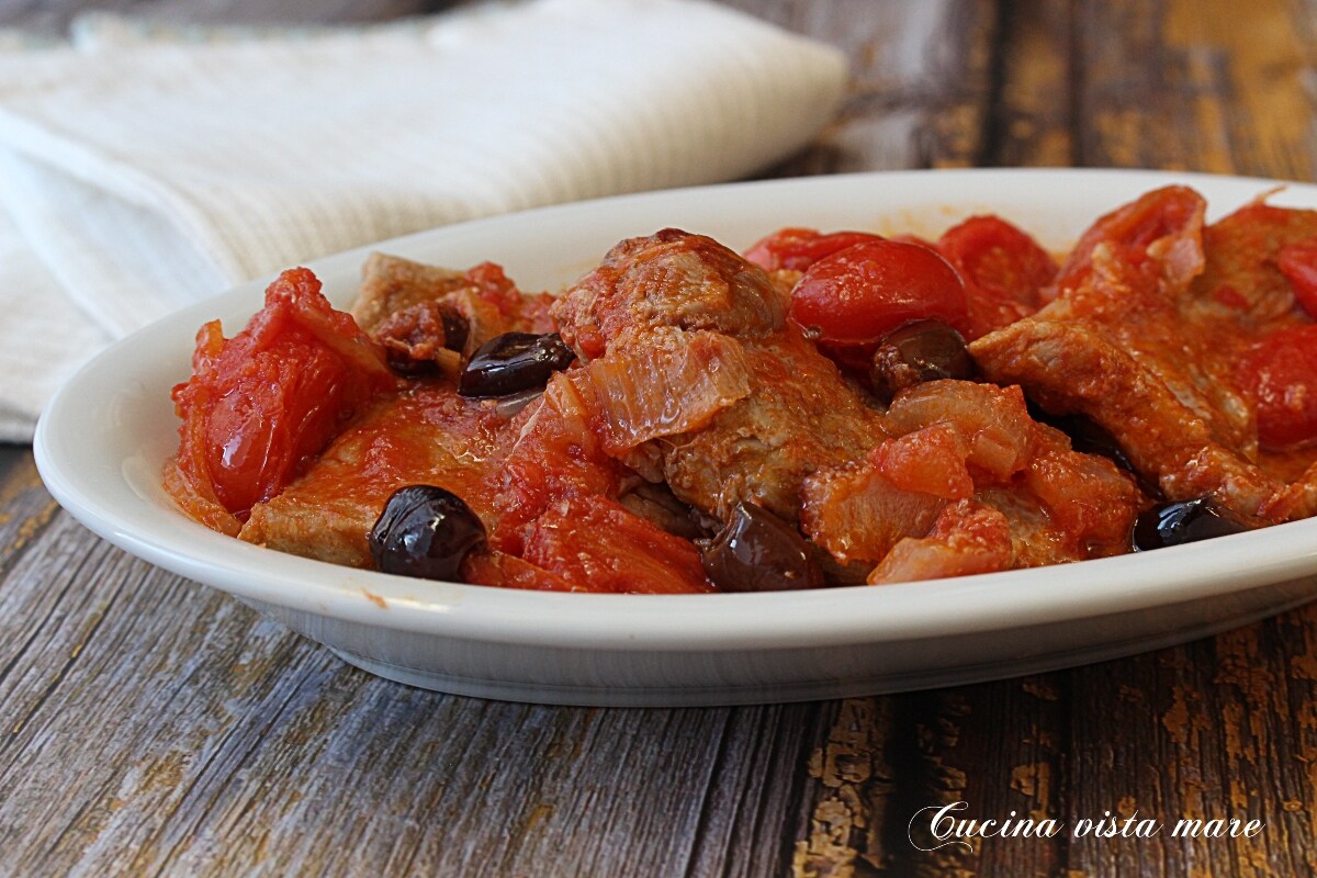 Tranches de veau tomate et olives