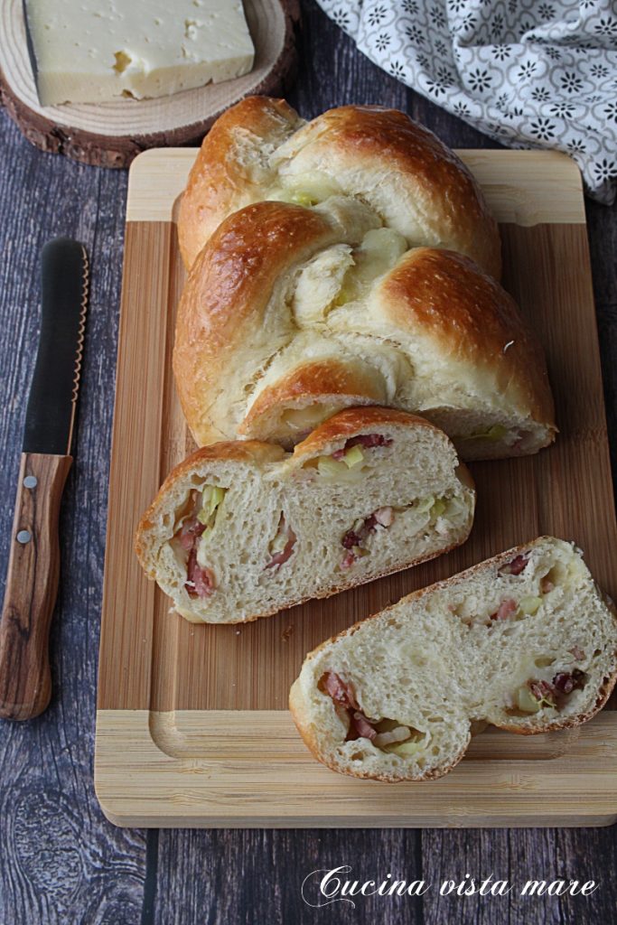 Tresse avec asiago et speck Cuisine vue mer
