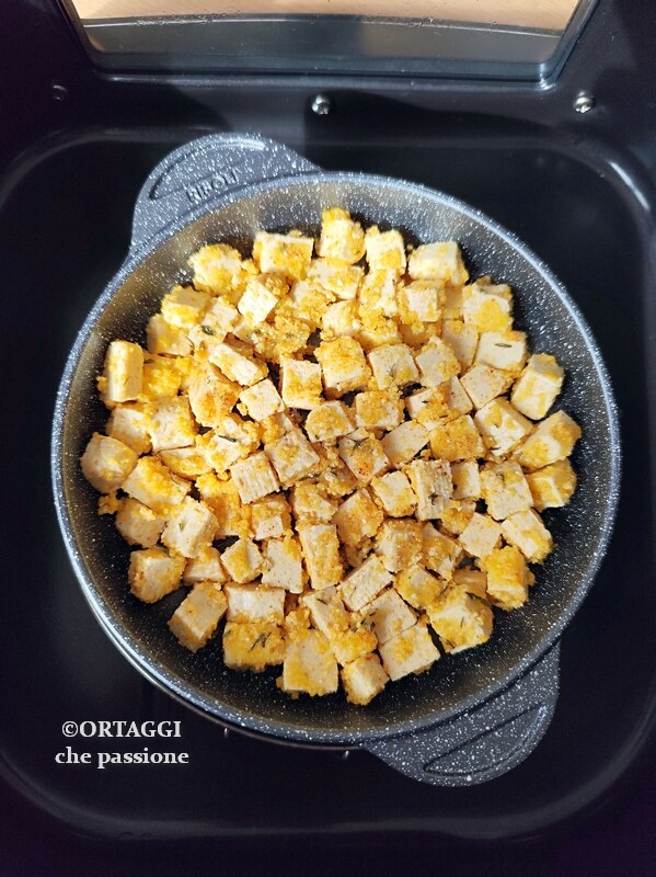 cuire le tofu à la friteuse à air
