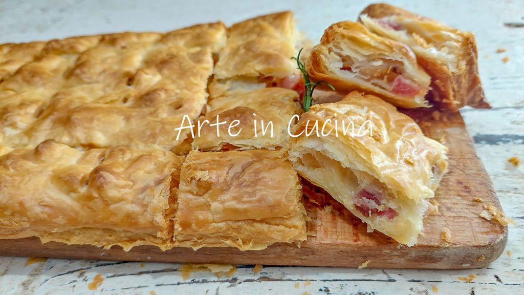 AMUSE-BOUCHES de PÂTE FEUILLETÉE aux charcuteries 5 minutes