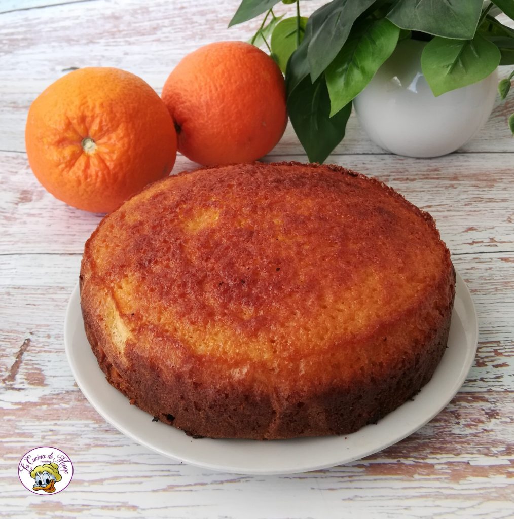 GÂTEAU MOELLEUX À L’ORANGE