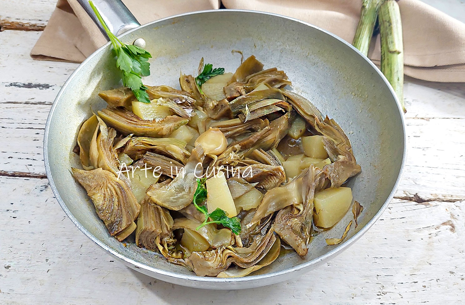 ARTICHAUTS avec POMMES DE TERRE à la NAPOLITAINE