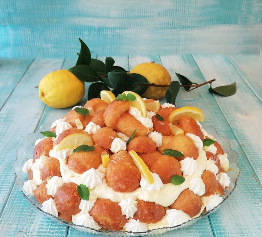 GÂTEAU DE BABA AU TRIOMPHE DE CITRON