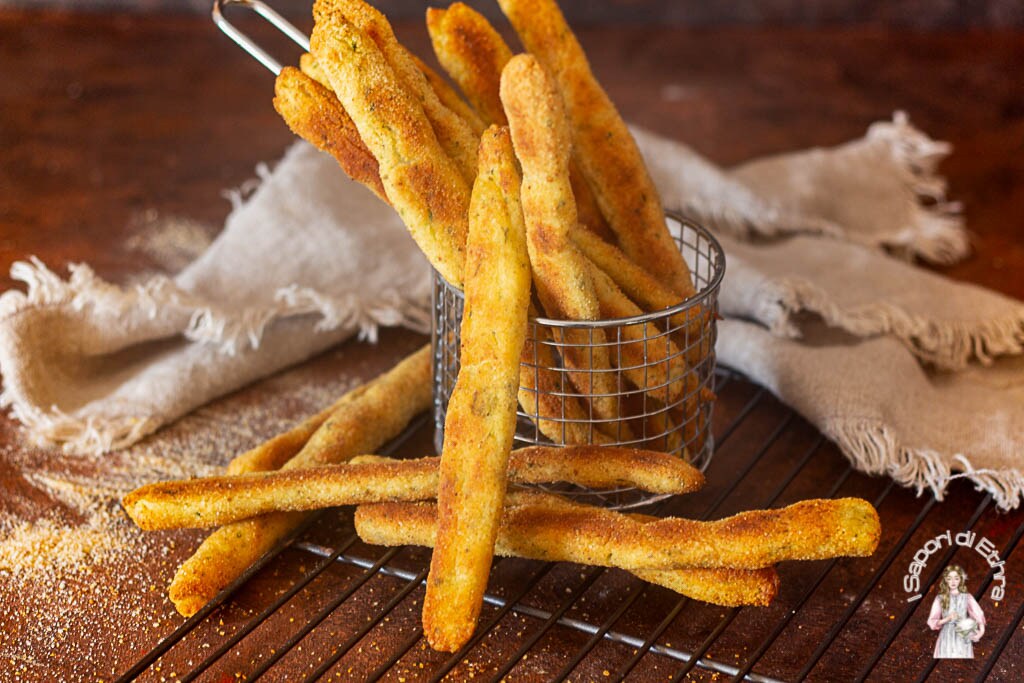 Bâtonnets de pommes de terre et courgettes croustillants