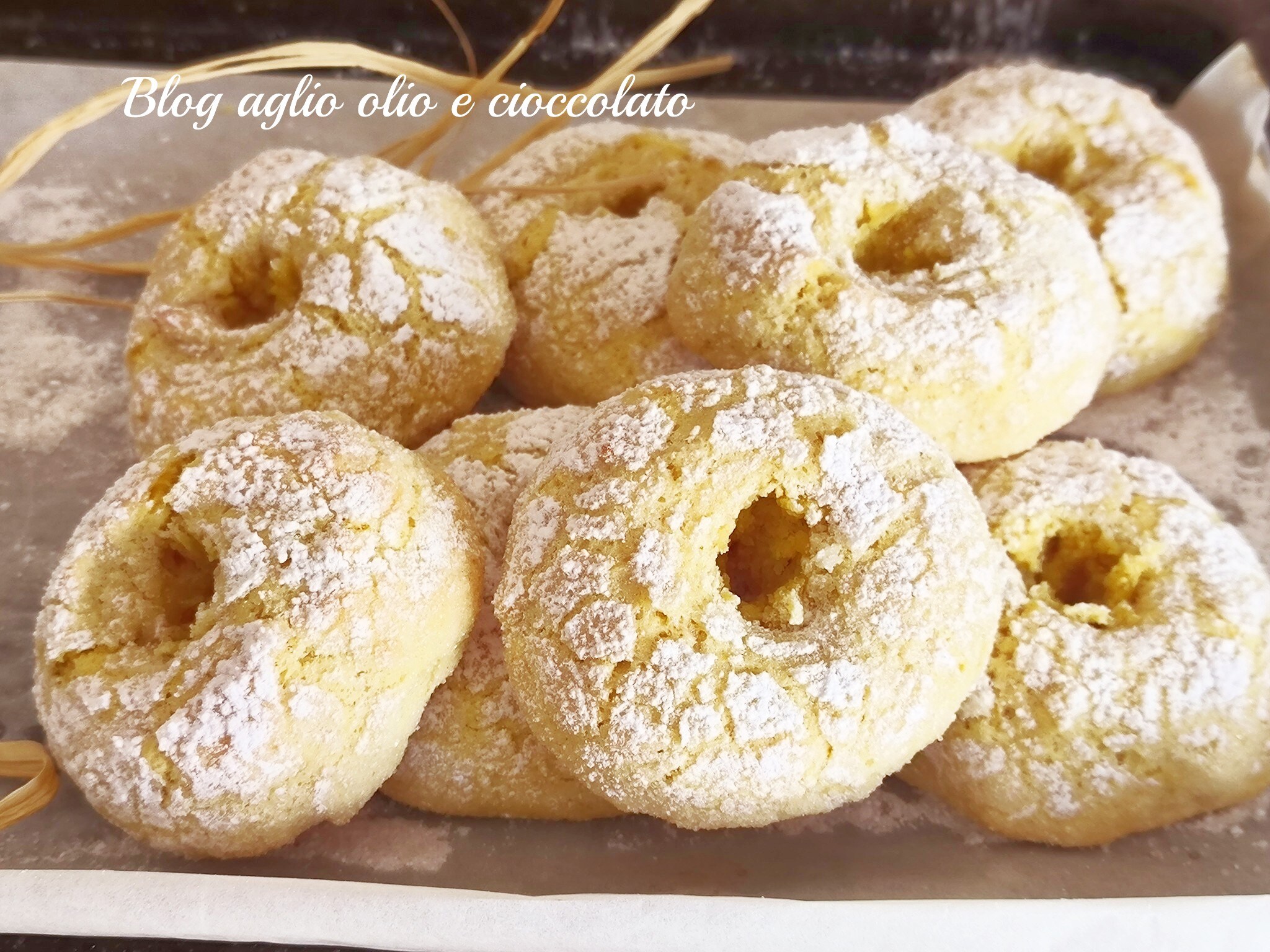 BEIGNETS AU LAIT MOELLEUX ET PARFUMÉS 5 MINUTES TOUT DANS UN BOL : RECETTE DE DESSERT RAPIDE
