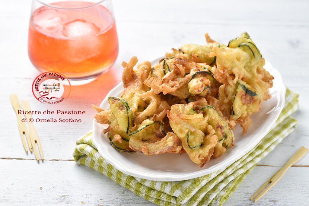 Recette beignets de courgettes et oignon rouge de Tropea