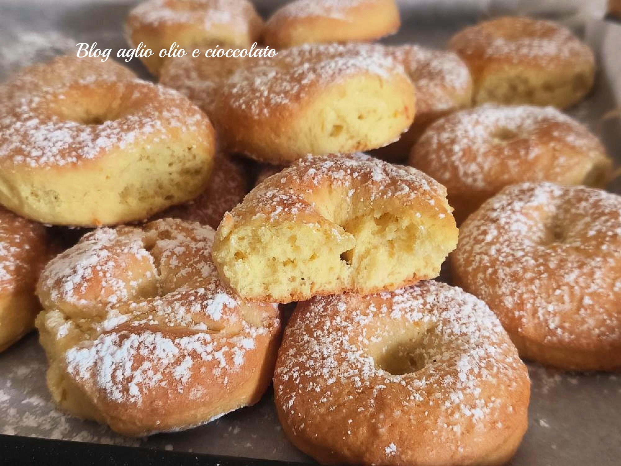 BEIGNETS DE PÂQUES ROMAINS : SANS BEURRE, MOELLEUX ET PARFUMÉS À L’ORANGE