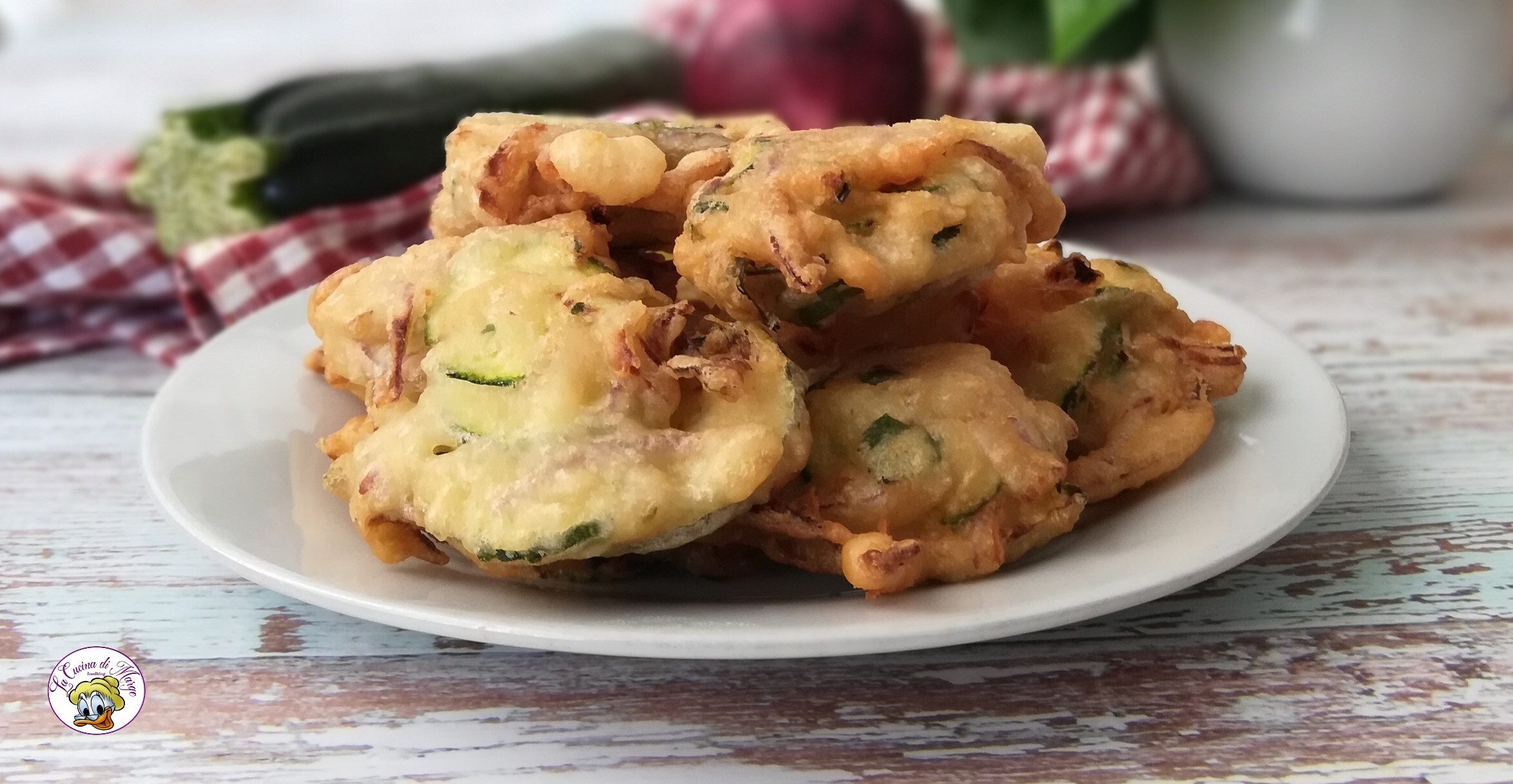 BEIGNETS D’OIGNONS ET DE COURGETTES